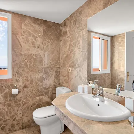 Elegante Adosado Con Con Vistas Al Mar Y Piscina - Costa Galera Park 10 4 * Estepona