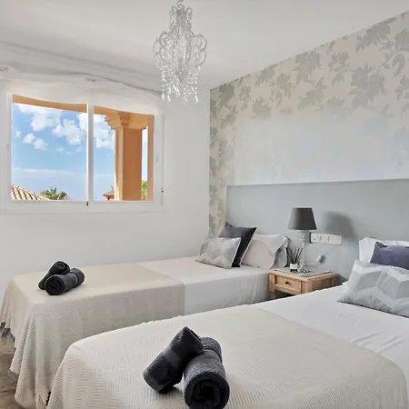 Prázdninový dům Elegante Adosado Con Con Vistas Al Mar Y Piscina - Costa Galera Park 10 4 Estepona