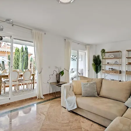 Elegante Adosado Con Con Vistas Al Mar Y Piscina - Costa Galera Park 10 4 * Estepona